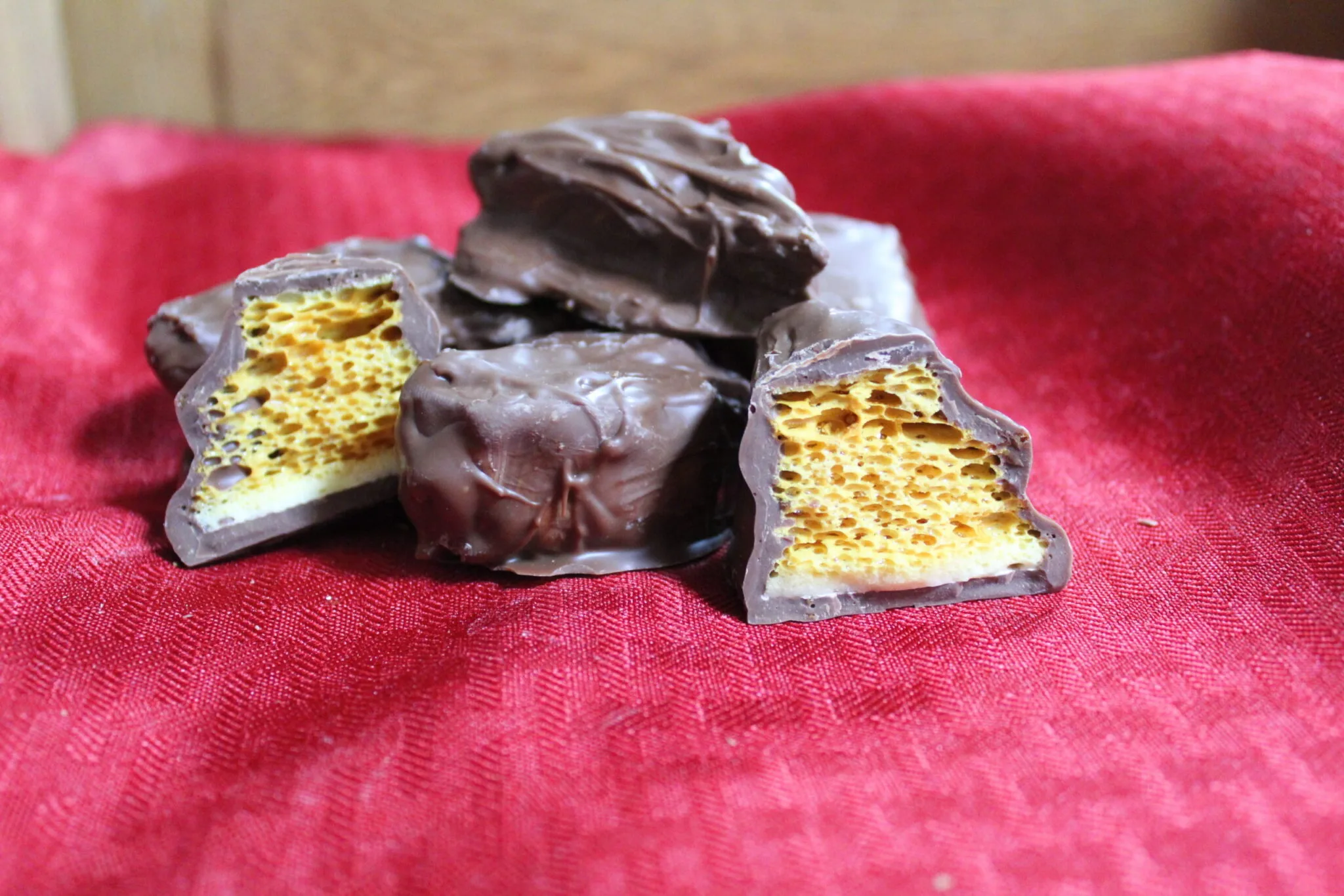 Molasses Puffs